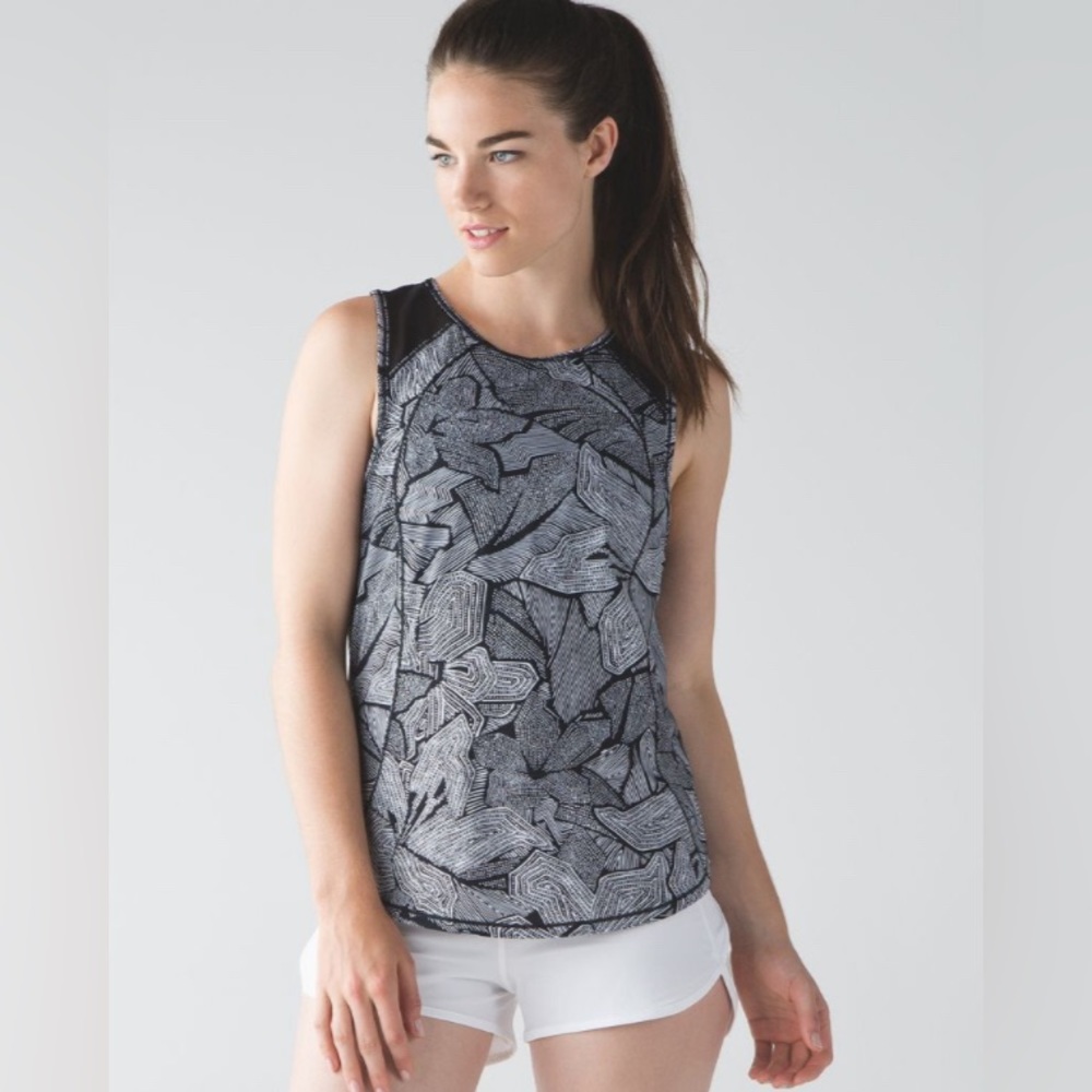 Lulu Lemon Sculpt Tank Size 6